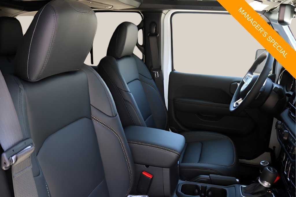 New 2026 Jeep Wrangler Unlimited Sahara AWD/4WD image 21