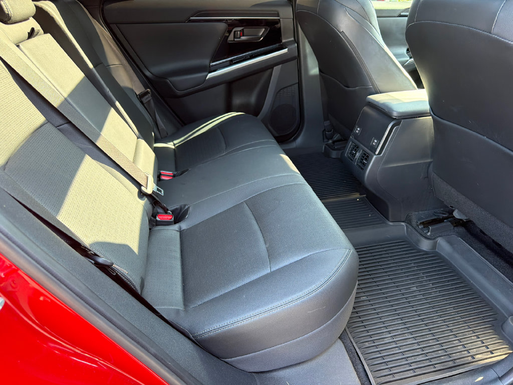 Used 2024 Toyota bZ4X FWD image 18