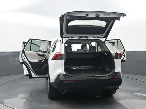 Used 2024 Toyota RAV4 XLE Premium FWD image 34