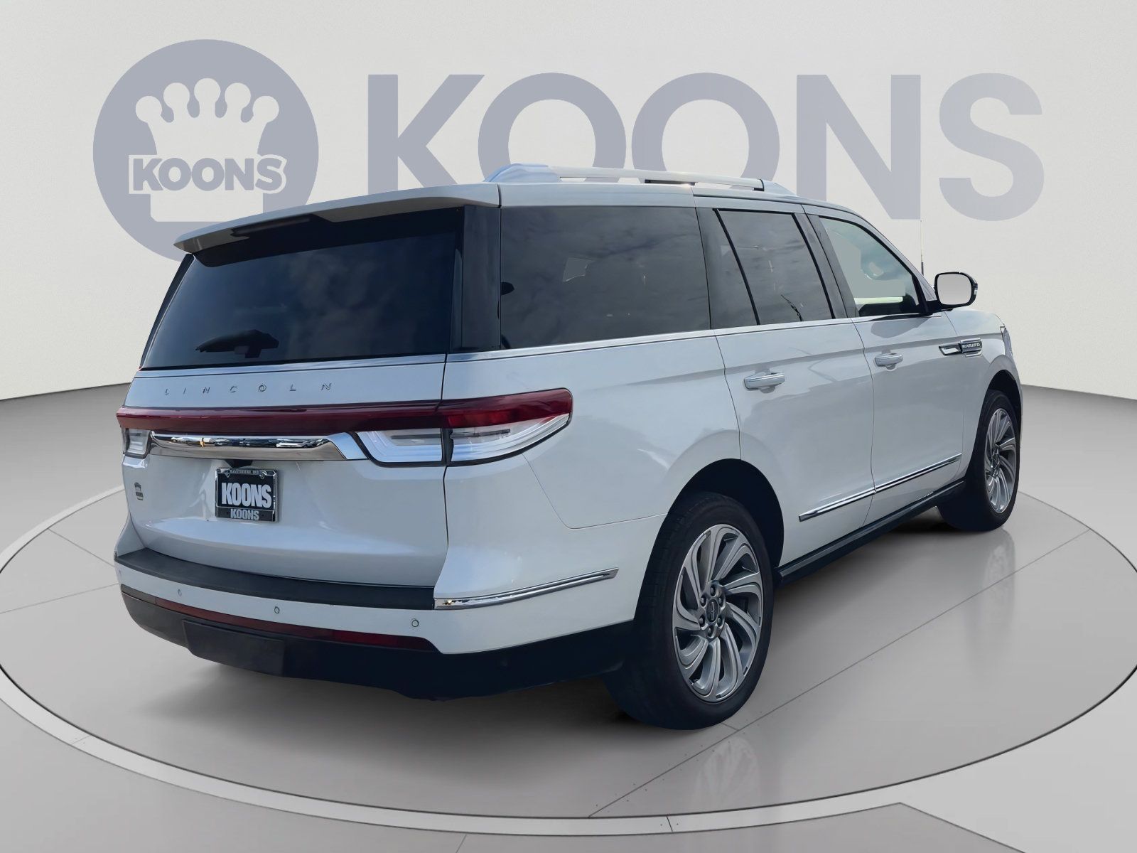 Used 2023 Lincoln Navigator Reserve AWD/4WD image 12