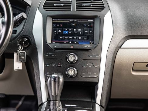 Used 2011 Ford Explorer XLT w/ 202A Rapid Spec Order Code image 38