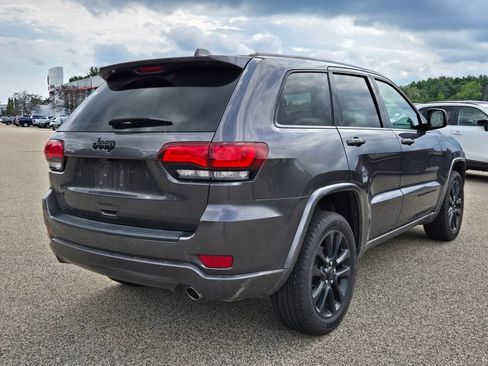 Used 2021 Jeep Grand Cherokee Laredo X AWD/4WD image 6