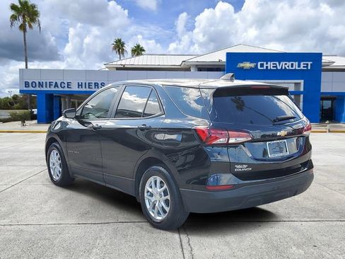 Used 2024 Chevrolet Equinox LS w/ LS Convenience Package image 3