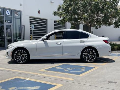 Used 2025 BMW 330i xDrive Sedan w/ Convenience Package image 9