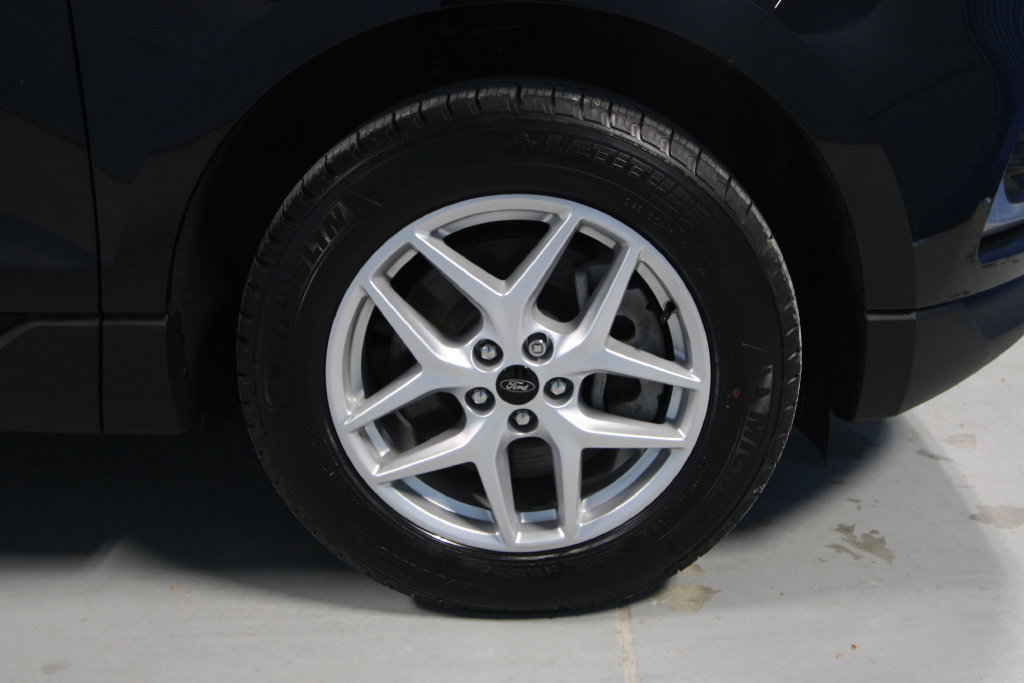 Used 2024 Ford Edge SEL AWD/4WD image 31