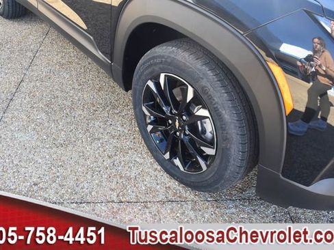 Used 2023 Chevrolet TrailBlazer LT w/ Convenience Package image 12