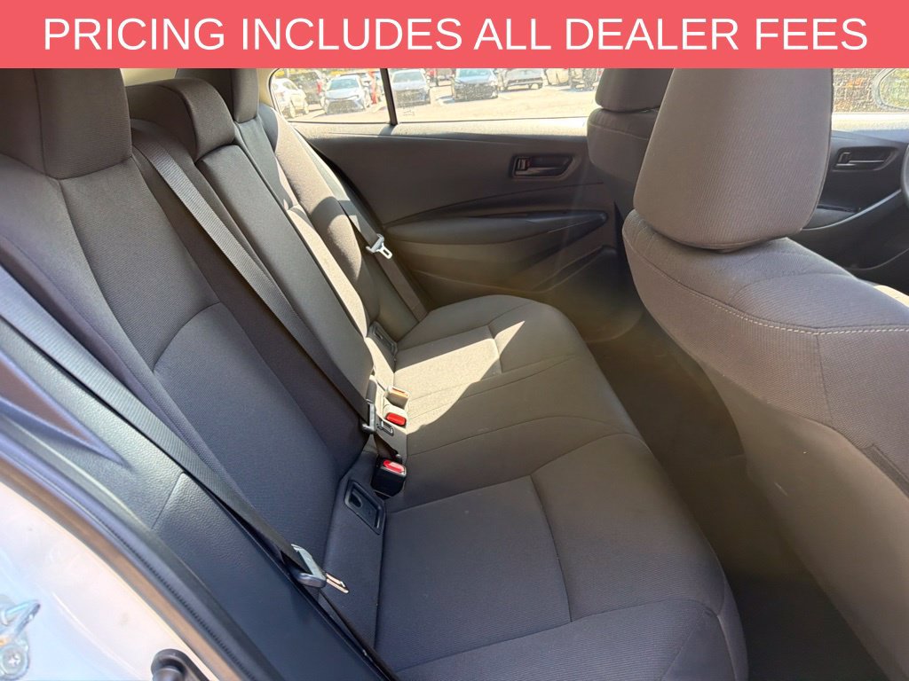 Used 2025 Toyota Corolla LE FWD image 9