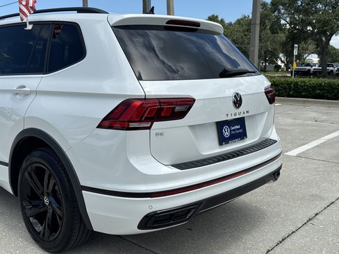 Certified 2023 Volkswagen Tiguan SE R-Line FWD image 10