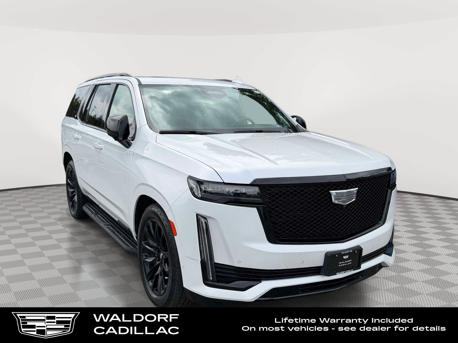 Used 2023 Cadillac Escalade Sport Platinum w/ LPO, ONYX Package AWD/4WD image 1