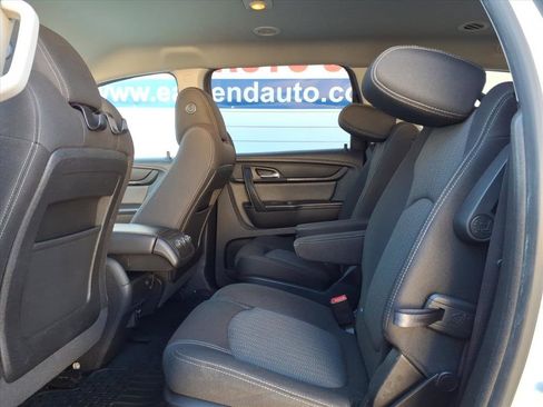 Used 2016 Chevrolet Traverse LT w/ Style and Technology Package image 10