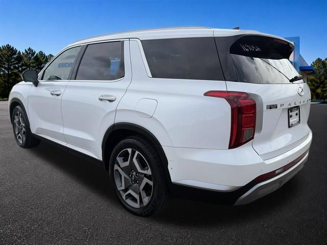Used 2024 Hyundai Palisade SEL w/ Premium Package FWD image 5