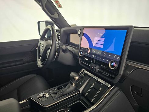 Certified 2026 Lexus GX 550 w/ Accessory Package (31) AWD/4WD image 11