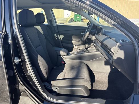 Used 2023 Honda Accord EX image 28