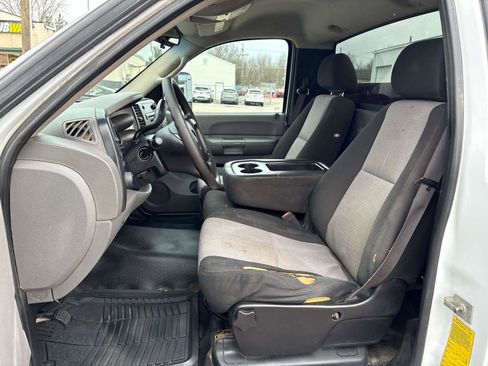 Used 2009 Chevrolet Silverado 3500 W/T image 10
