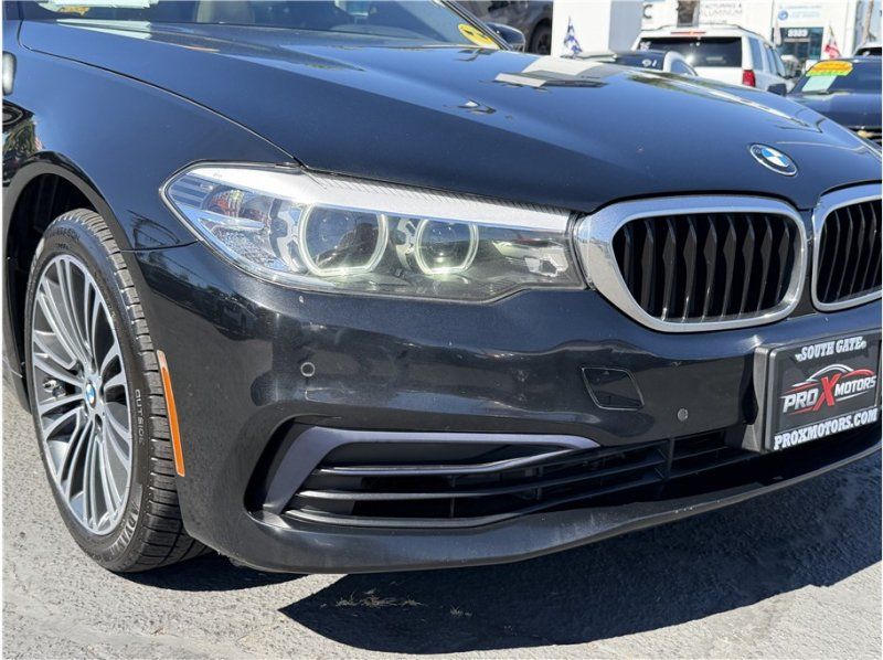 Used 2020 BMW 530i w/ Premium Package RWD image 50