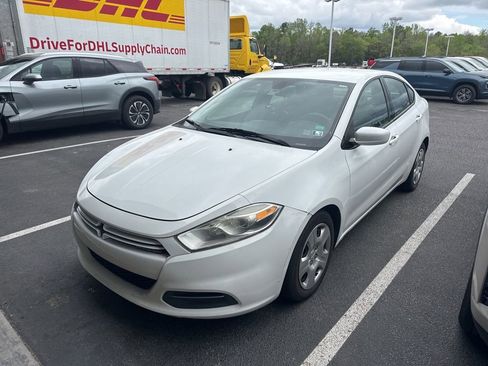 Used 2015 Dodge Dart SE w/ Convenience Group image 2