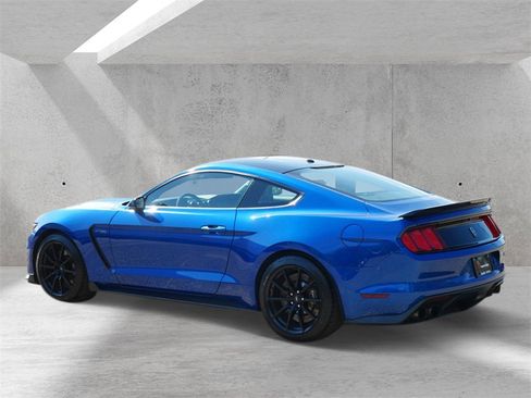 Certified 2017 Ford Mustang Shelby GT350 image 4