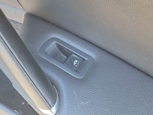 Used 2019 Volkswagen GTI SE image 11