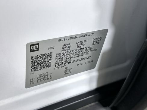 Used 2023 Chevrolet Traverse LT FWD image 34