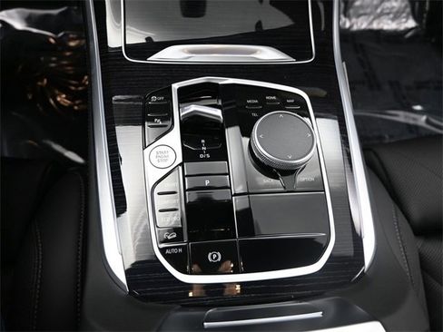 New 2026 BMW X5 xDrive40i w/ M Sport Package image 12