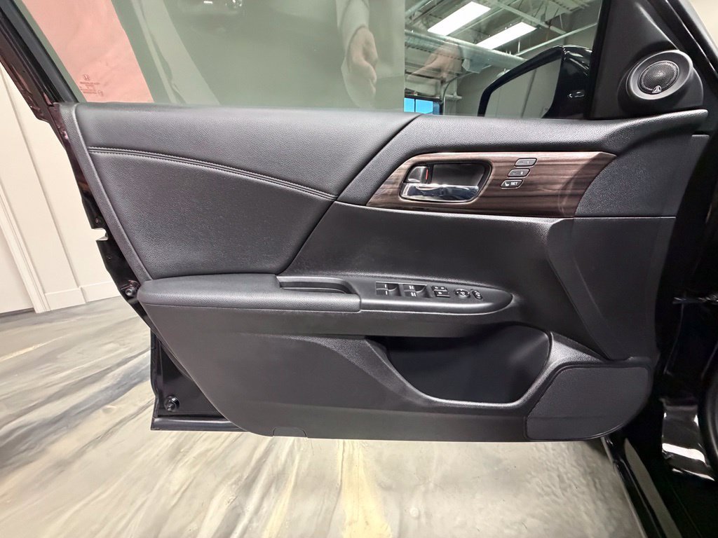 Used 2016 Honda Accord EX-L image 56