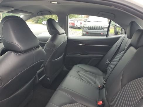 Used 2024 Toyota Camry SE FWD image 8