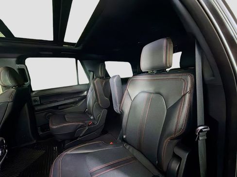 Used 2022 Ford Expedition Limited image 26