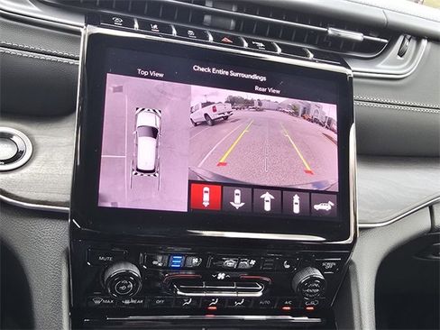 New 2025 Jeep Grand Cherokee Overland w/ Adv Protech Group III image 13