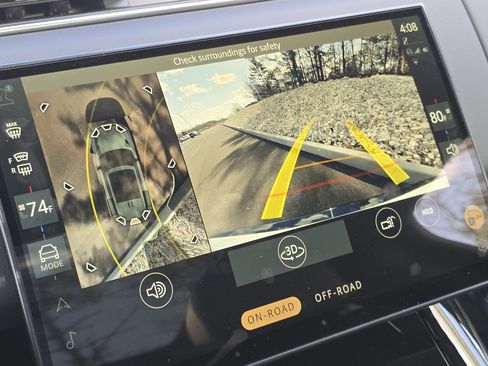 Used 2024 Land Rover Range Rover Sport Dynamic SE image 15