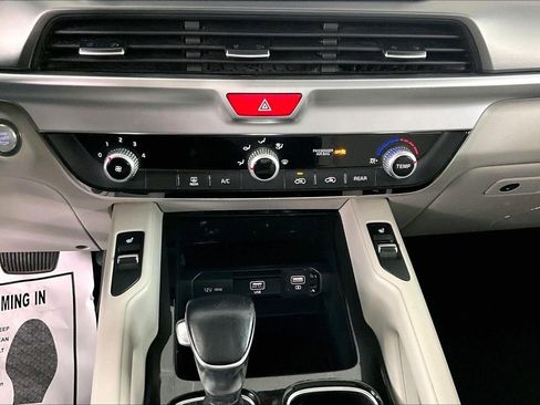 Used 2020 Kia Telluride S image 15