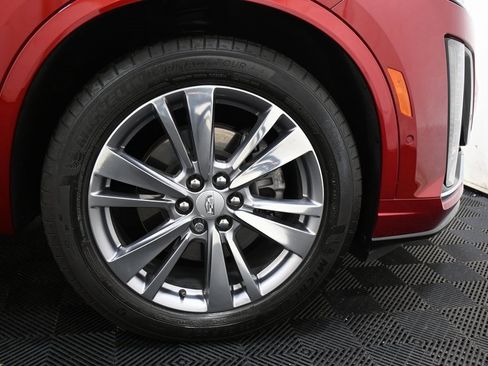 Used 2023 Cadillac XT6 Premium Luxury w/ Technology Package image 39