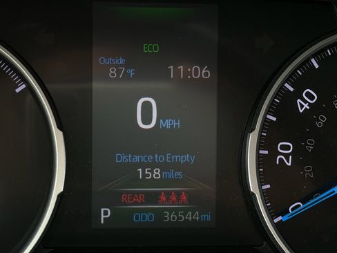 Used 2021 Toyota RAV4 XLE w/ Convenience Package AWD/4WD image 20