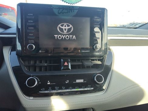 Used 2022 Toyota Corolla Cross L image 18