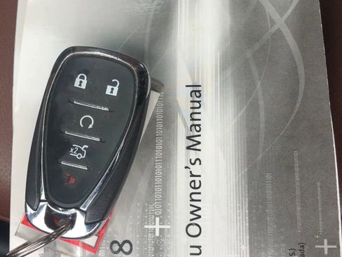 Used 2018 Chevrolet Malibu Premier w/ Premier Sun and Wheel Package image 43