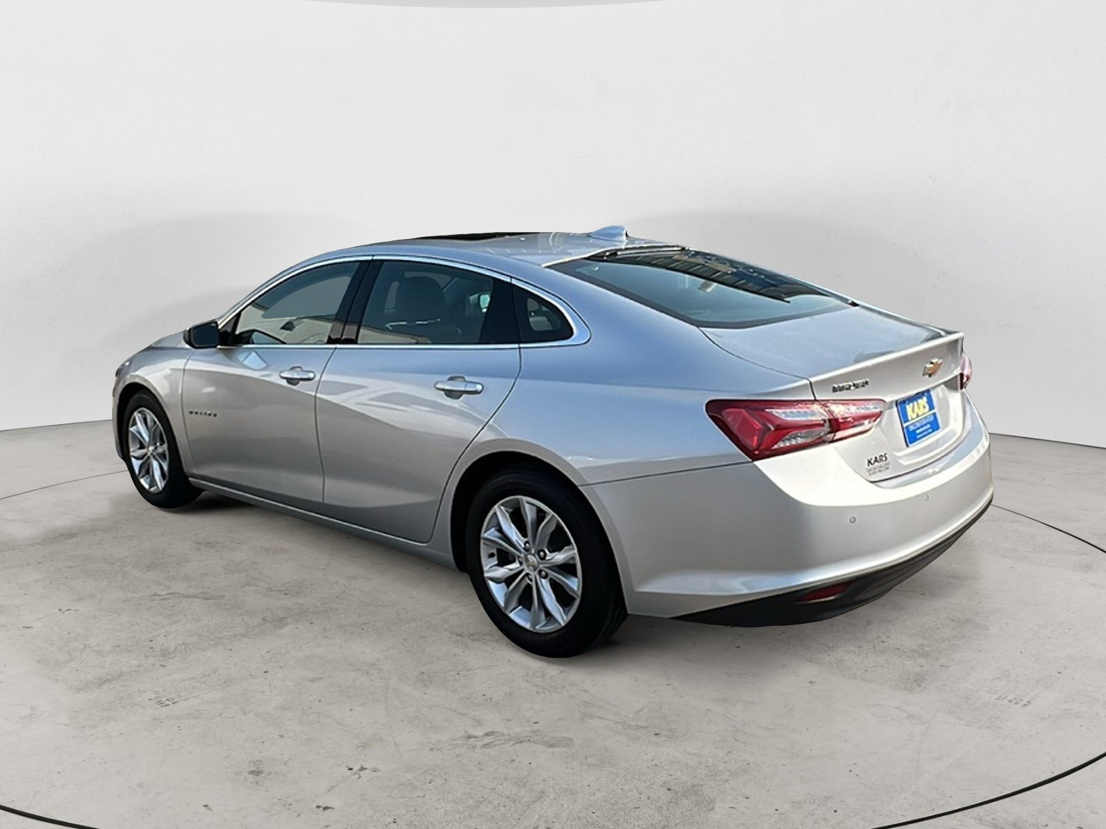 Used 2020 Chevrolet Malibu LT w/ Leather Package FWD image 4