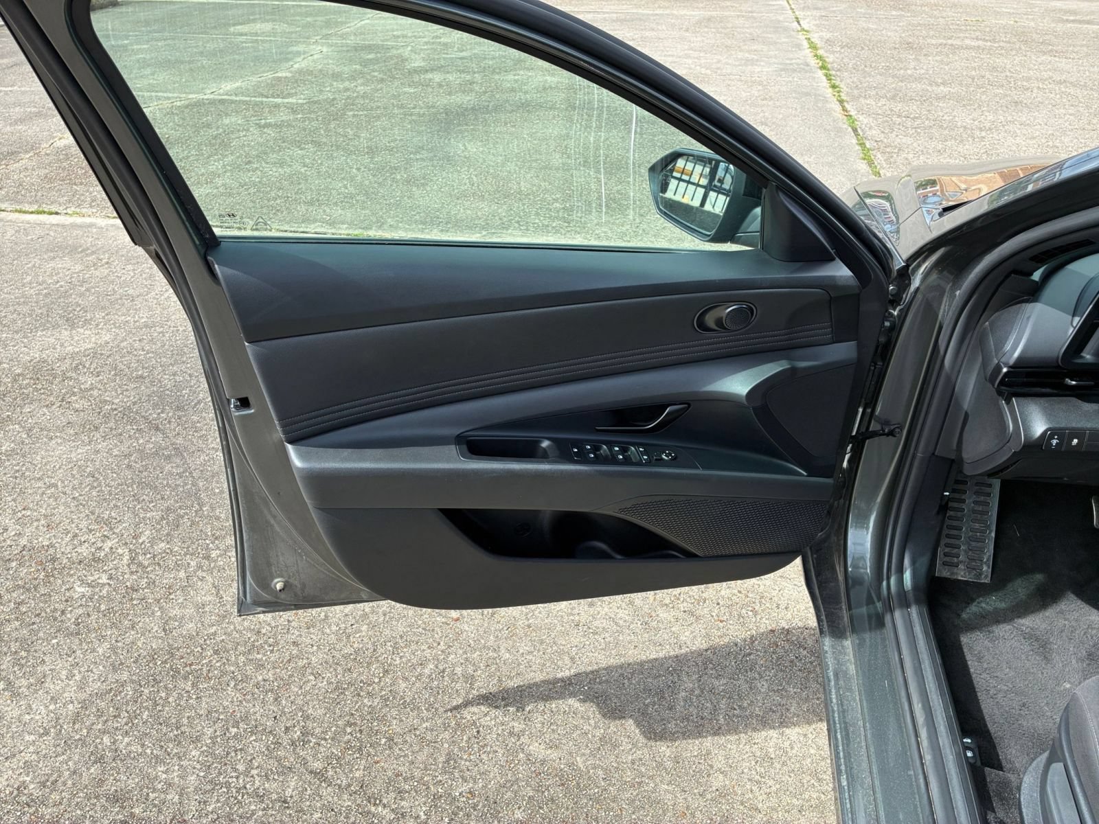 Used 2026 Hyundai Elantra Sport FWD image 18