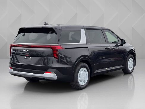 New 2026 Kia Carnival image 5