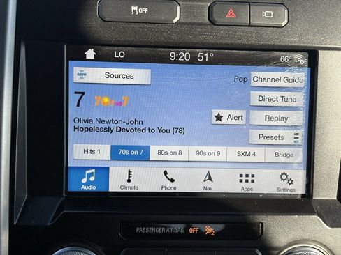 Used 2017 Ford F150 Platinum w/ Equipment Group 701A Luxury image 9