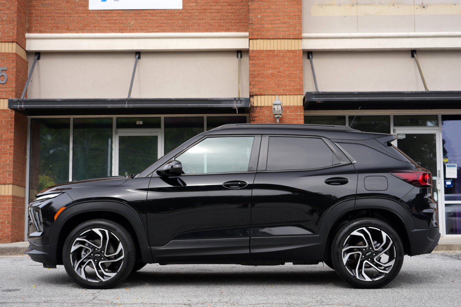 Used 2024 Chevrolet TrailBlazer RS w/ Driver Confidence Package AWD/4WD image 8