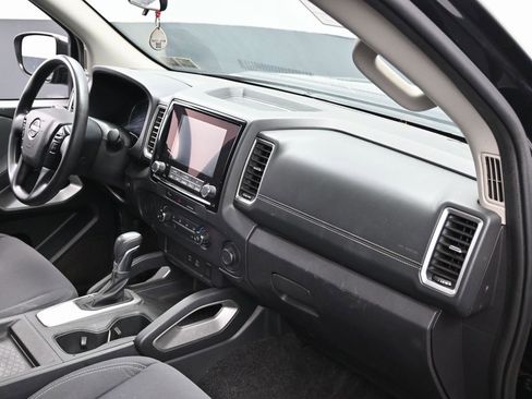 Used 2023 Nissan Frontier SV w/ Tow Package image 28