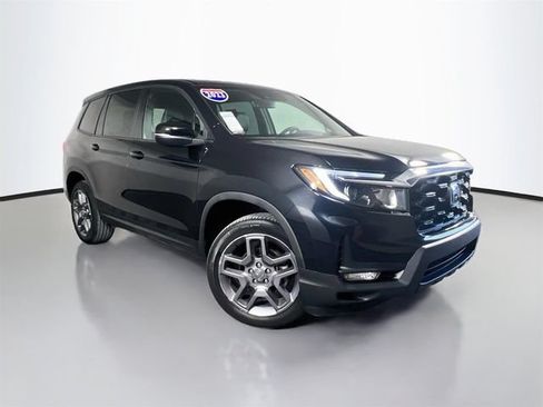 Used 2023 Honda Passport EX-L image 2