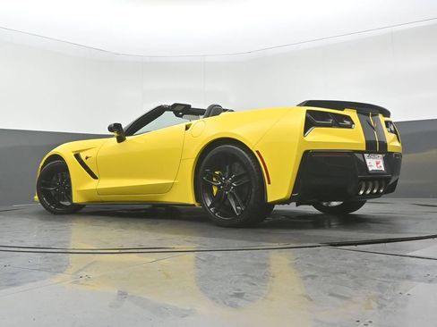Used 2016 Chevrolet Corvette Stingray Convertible RWD image 27