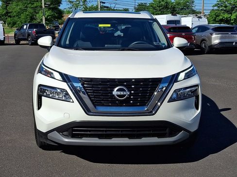 Certified 2023 Nissan Rogue SV w/ SV Premium B Package AWD/4WD image 2