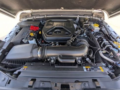 Used 2024 Jeep Wrangler Unlimited Sport AWD/4WD image 33