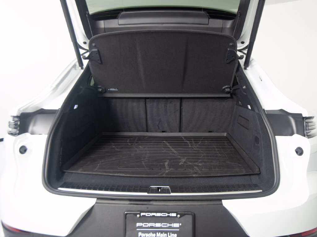 Certified 2026 Porsche Cayenne E-Hybrid Coupe AWD/4WD image 46