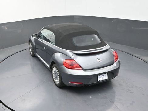 Used 2013 Volkswagen Beetle 2.5 image 17
