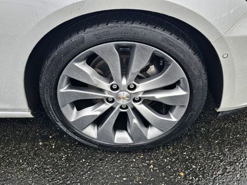 Used 2017 Chevrolet Malibu Premier w/ Premier Sun and Wheel Package image 29