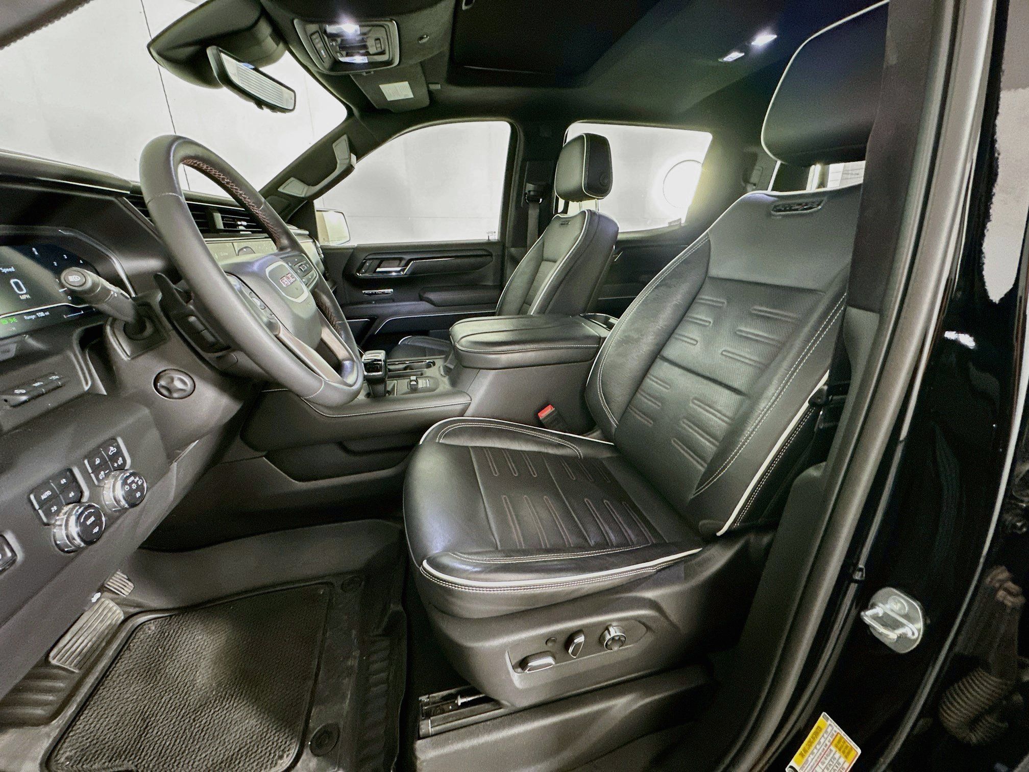 Used 2023 GMC Sierra 1500 AT4X AWD/4WD image 13