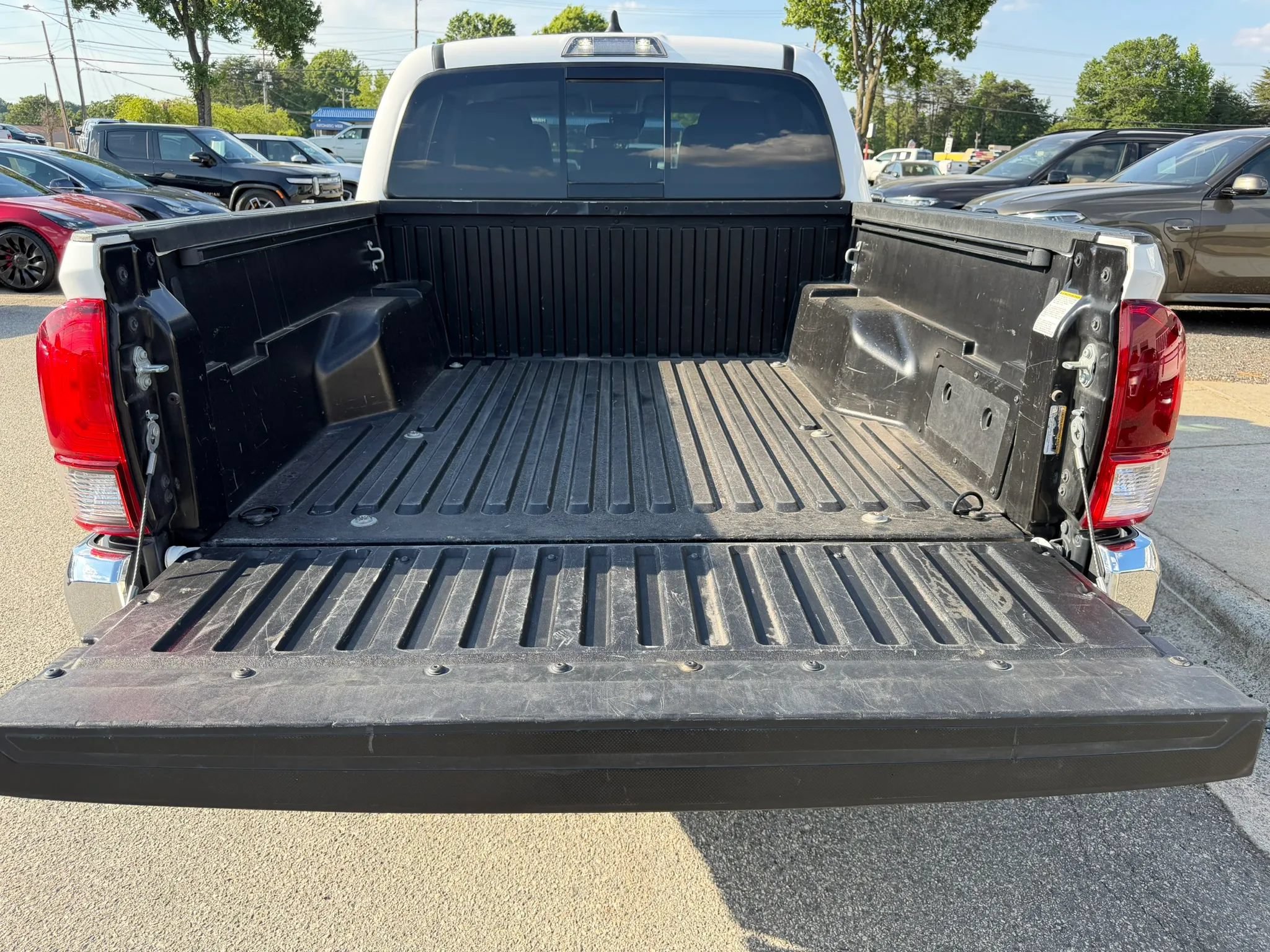 Used 2023 Toyota Tacoma SR5 RWD image 26
