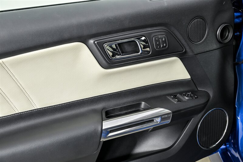 Used 2015 Ford Mustang 50 Years RWD image 13
